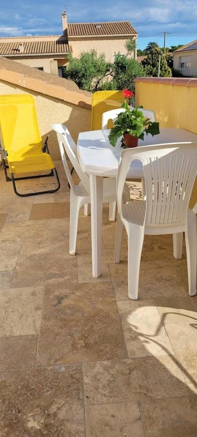 Appartement Agreable Et Spacieux Ensoleille Valros Exterior foto